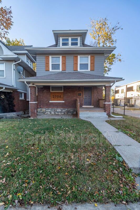 Foto principal - 2708 Olive St