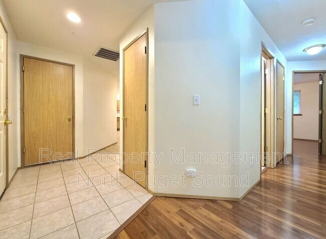 Foto del edificio - 5953 Grove St