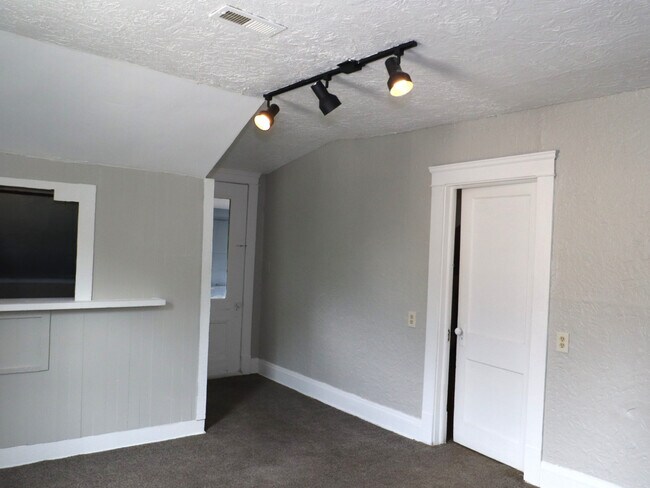 Foto del edificio - 457 E 143rd St