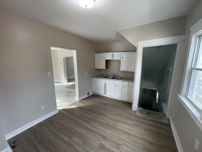 Foto del edificio - 16902 Langley Ave