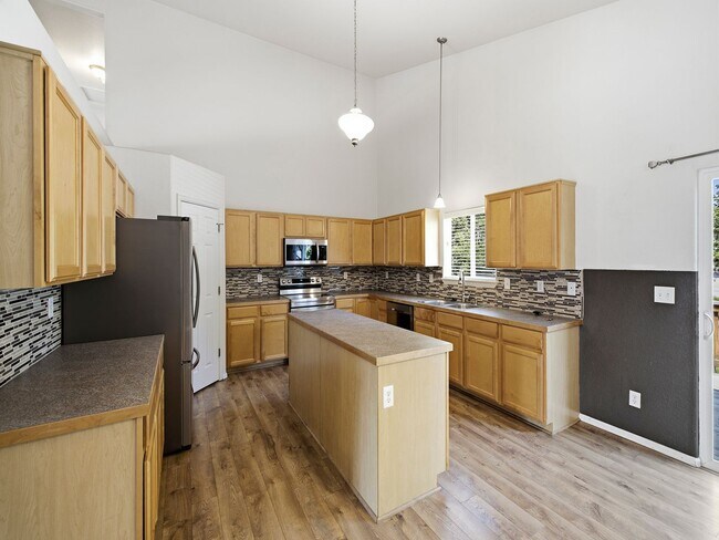 Building Photo - 2039 Sandhill Crane Cir