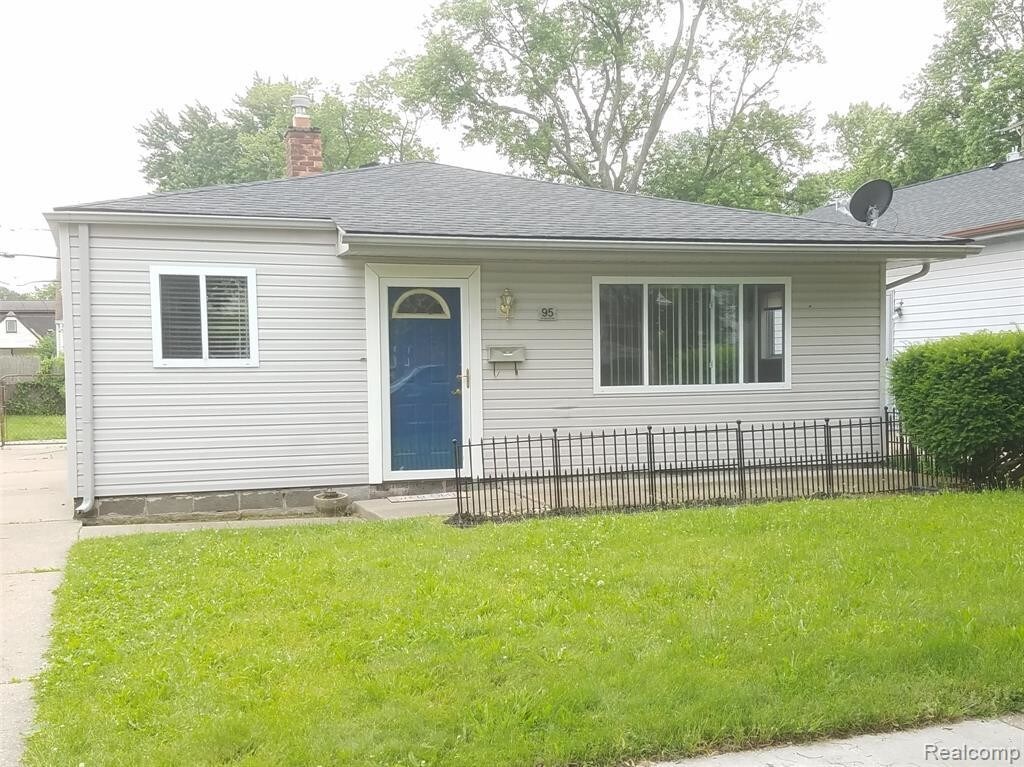 Primary Photo - 95 W Shevlin Ave