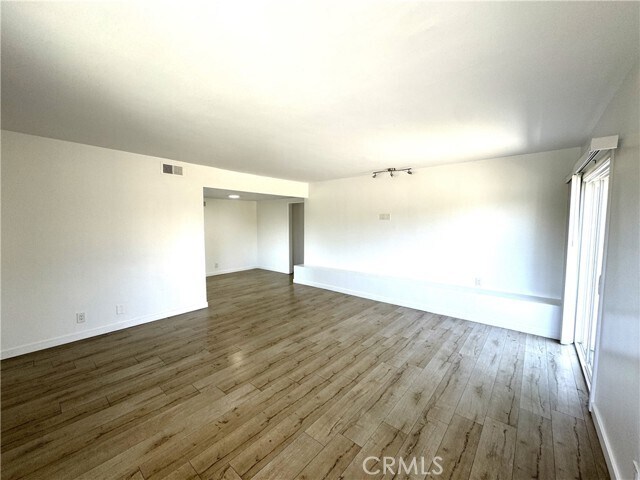 Foto del edificio - 11601 Birch Ave