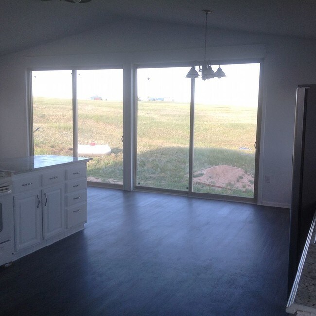 Building Photo - JUST REDUCED  4 Bed 4 Bath HORSE PROPERTY