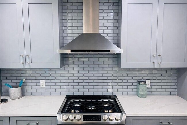 Foto del edificio - 2124 Zelda Dr NE