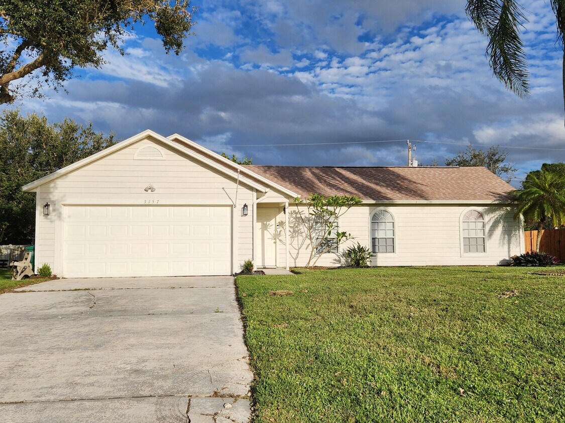 3157 SW Cathedral St, Port Saint Lucie, FL 34953 House Rental in Port
