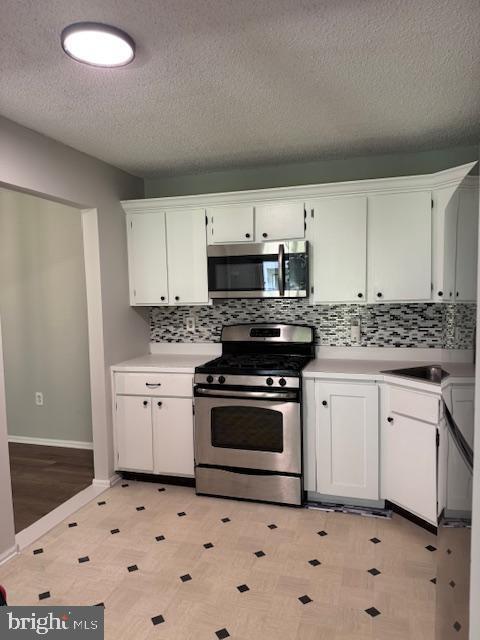 Foto del edificio - 27 Mendrey Ct