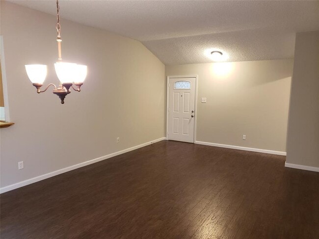 Building Photo - 5139 Kilkenny Dr