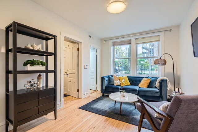 Foto del edificio - 2119 W Moffat St