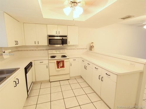 Building Photo - 14905 SW 80th St