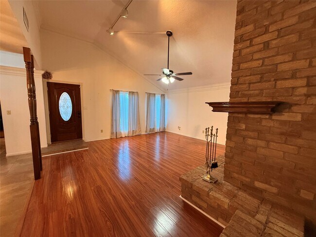 Foto del edificio - 2311 Peppermill Rd