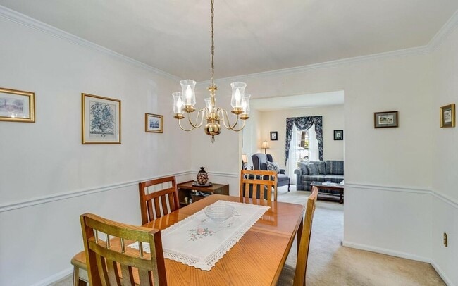 Photo - 15411 Pine Tree Ct House