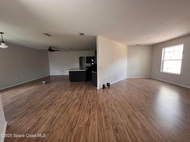 Building Photo - 1458 Deming Dr SE