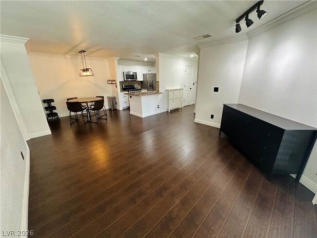 Building Photo - 2200 S Fort Apache Rd