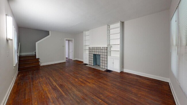 Building Photo - Beautiful 3 bedroom Clintonville home avai...