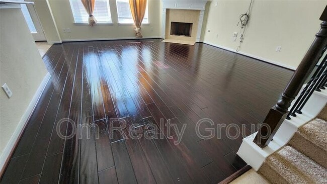 Building Photo - 2318 Nashmor Dr
