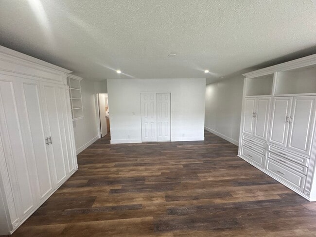 Interior Photo - 108 Premiere LLC &amp; 128 Premiere LLC