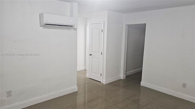 Foto del edificio - 50 W 4th St
