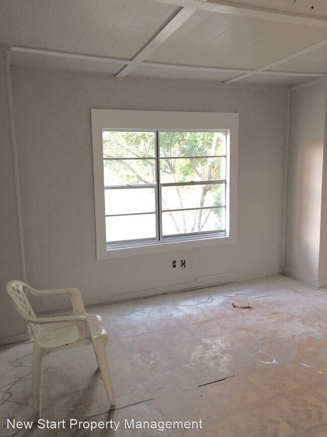 Foto del edificio - 3 br, 1 bath House - 1119 2nd St E