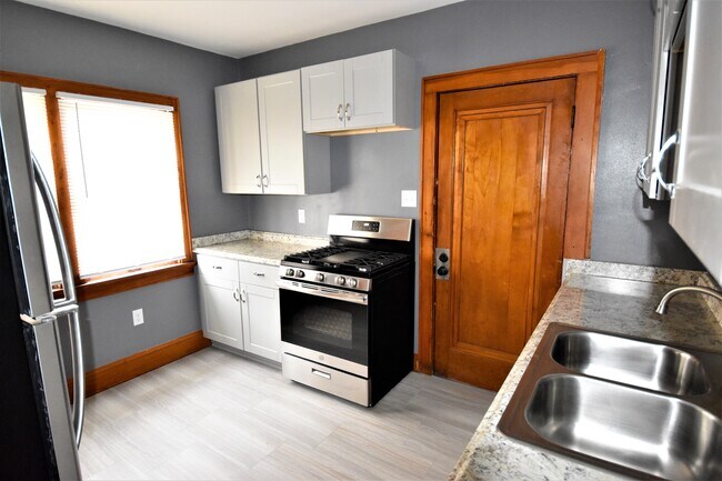 New appliances & lots of storage - 6203 W Girard Ave