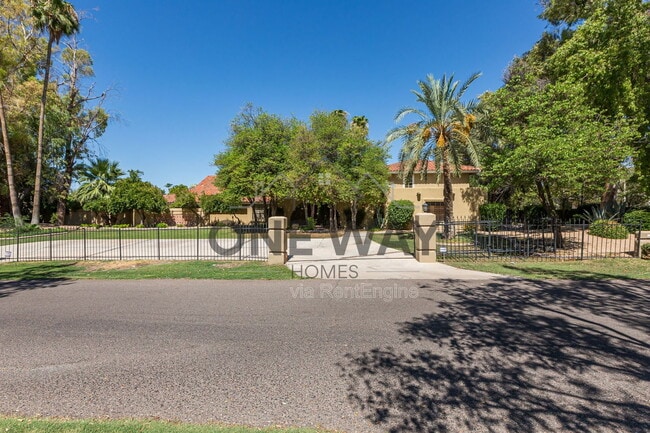 Building Photo - 49 Biltmore Estates Dr