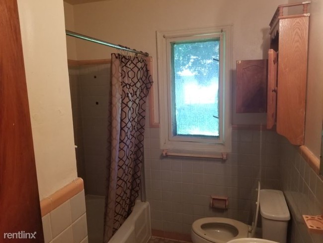 Foto del edificio - 3 br, 1 bath House - 103 Palm Stree