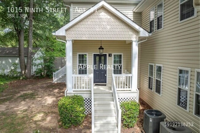 Building Photo - 1015 Ninth Street-Apt. #1