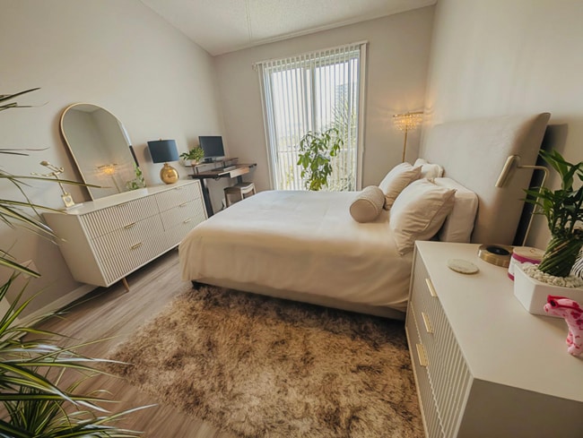 Photo - 252 Three Islands Boulevard Apartment