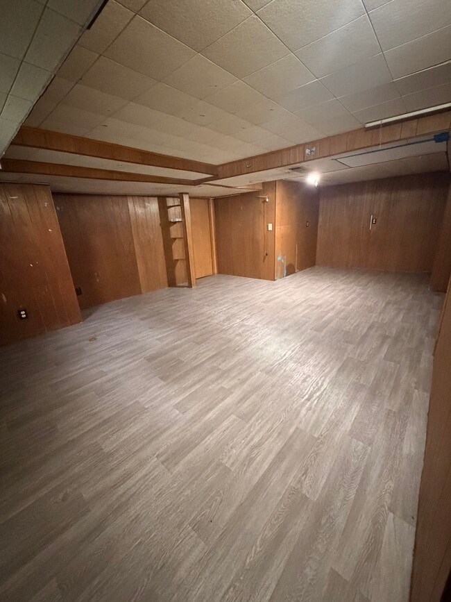 Building Photo - 1924 Phillips Ave