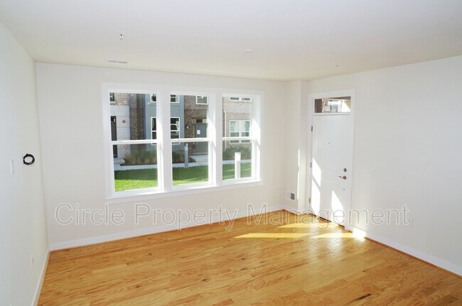 Foto del edificio - 13393 Launders St