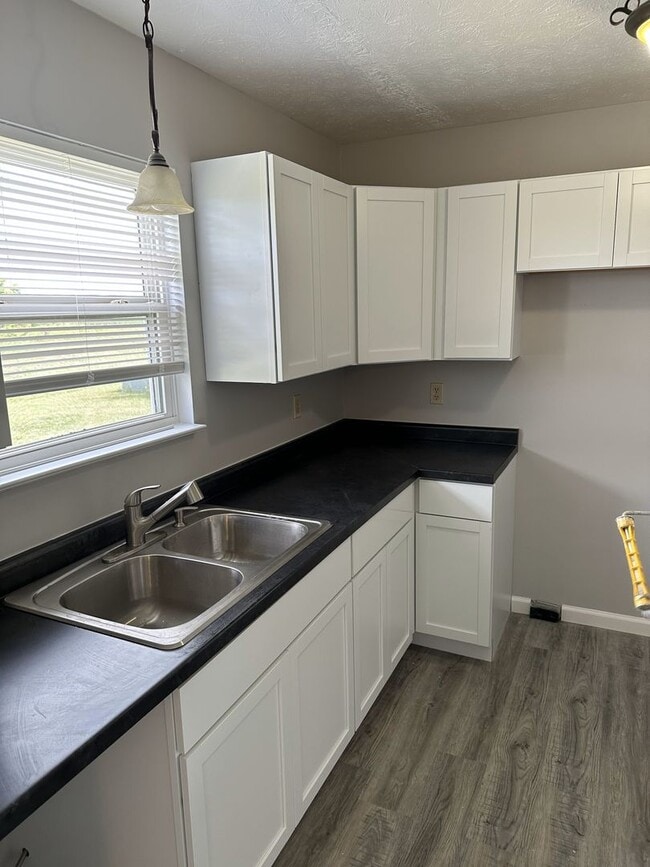 Foto del edificio - 2840 Rand Ln