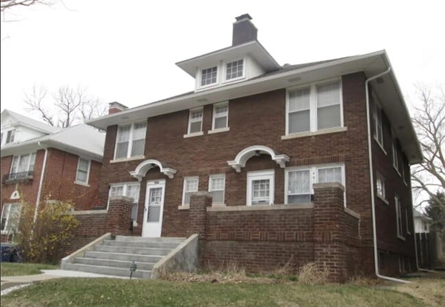 Photo - 4918-4920 California St Apartment