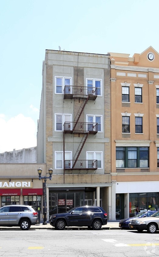 Warburton Avenue Mixed Use Apartments in Yonkers, NY
