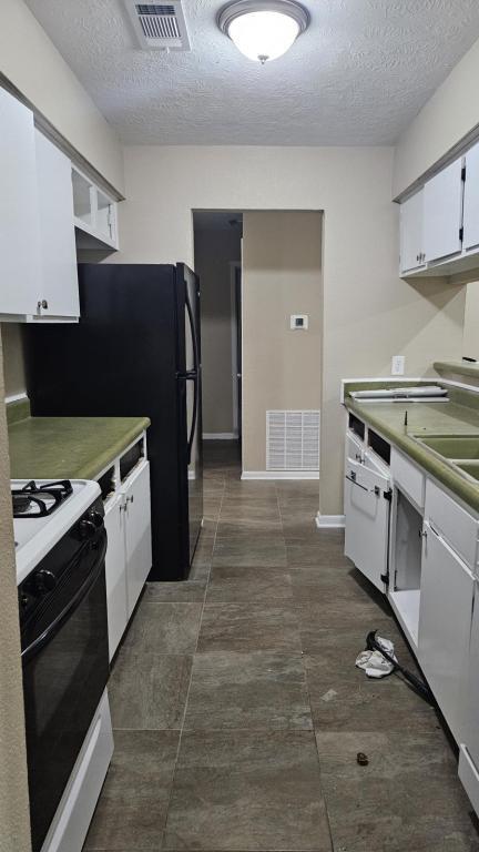 Foto del edificio - 9675 Gross St