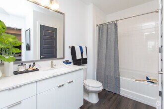 1BR, 1BA - 770SF - Arya Peachtree