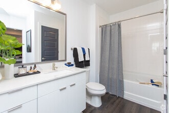 1BR, 1BA - 770SF - Arya Peachtree