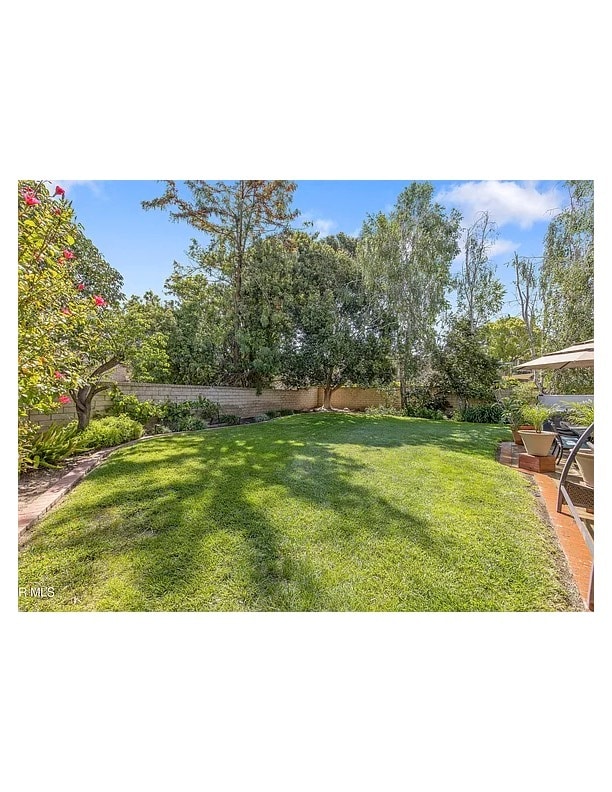 Foto del edificio - 4060 Summershade Ln