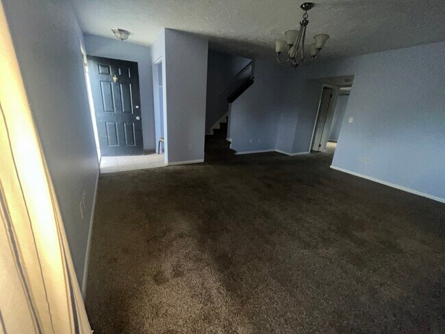 Building Photo - 6470 Quintessa Ct