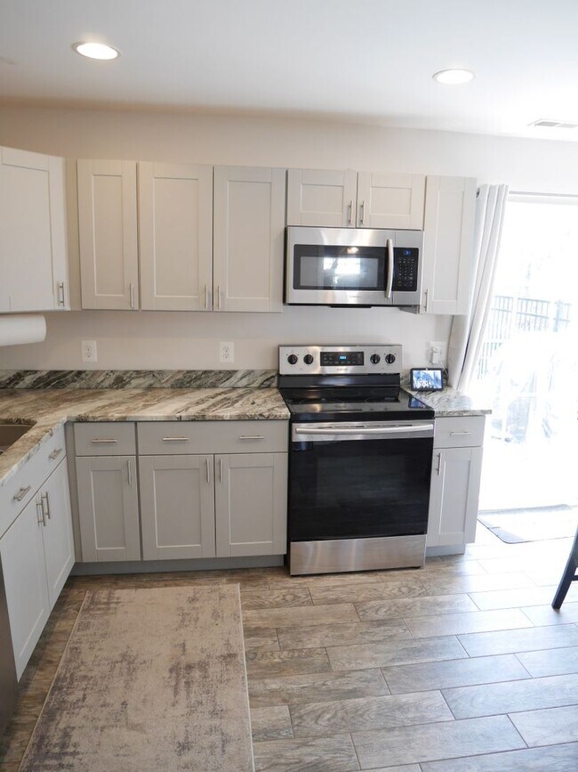 Foto del edificio - Beautiful Townhouse- Taneytown, MD