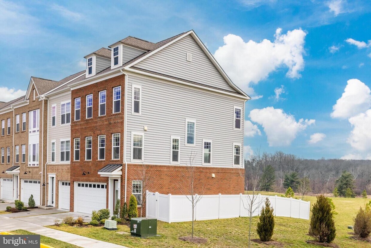 42971 Lost Farm Terrace, Leesburg, VA 20175 Townhome Rentals in