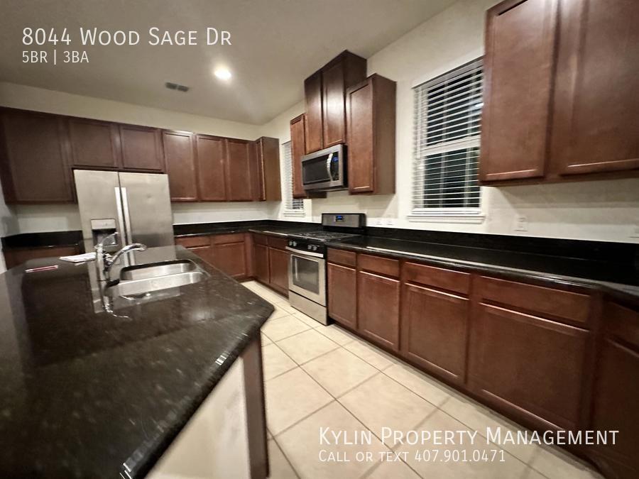 Primary Photo - 8044 Wood Sage Dr