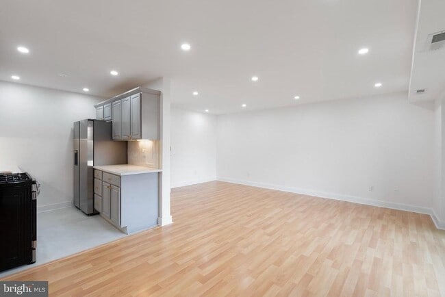 Foto del edificio - 1931 N Cleveland St