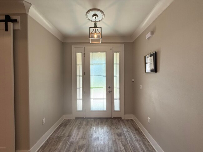 Foto del edificio - 1002 Gloria Ave