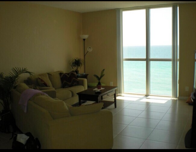 Foto del edificio - 3901 S Ocean Dr