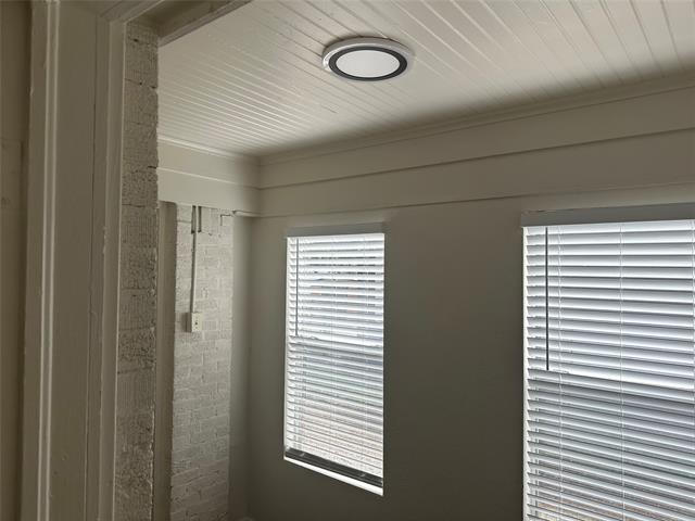 Foto del edificio - 7302 Robin Rd