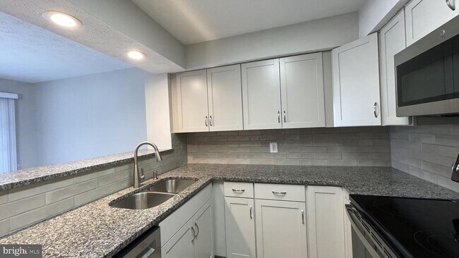Foto del edificio - 11154 Summers Cove
