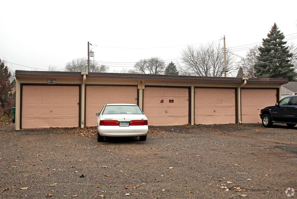 Building Photo - 1879 7th St E