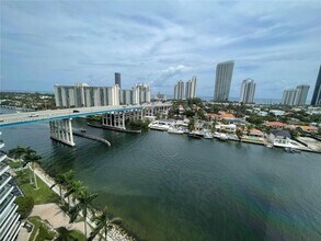 Building Photo - 19195 NE 36th Pl