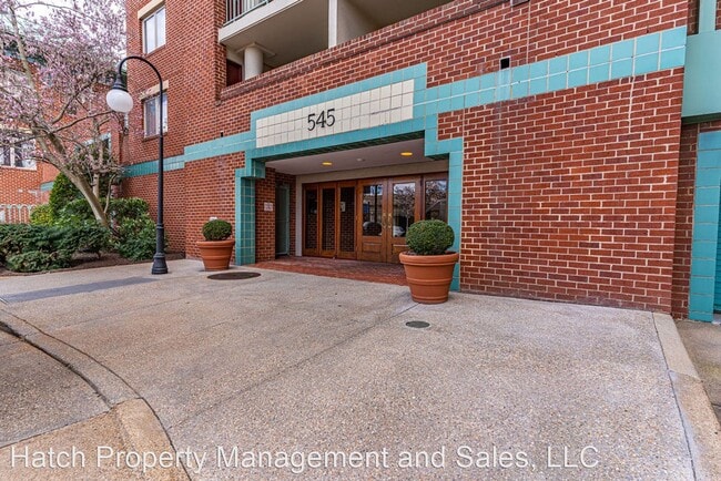 Building Photo - 2 br, 1.5 bath House - 545 E Braddock Rd U...