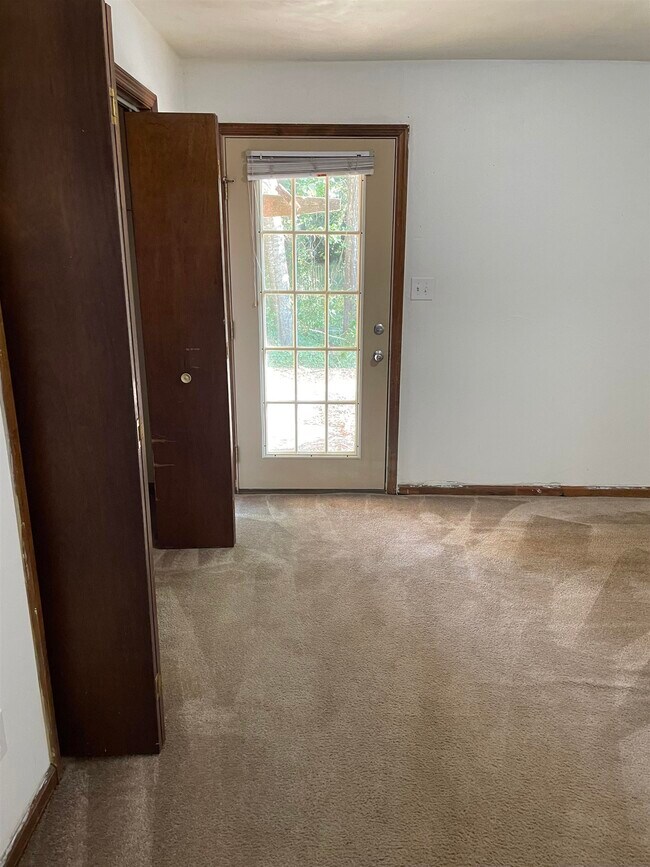 1539 Paul Russell Rd Unit C2, Tallahassee, FL 32301 Room for Rent in